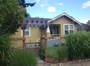 8706 18th Ave NW, Seattle, WA 98117