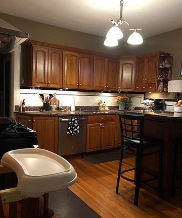 4th image of 139-141 Bucknam St
