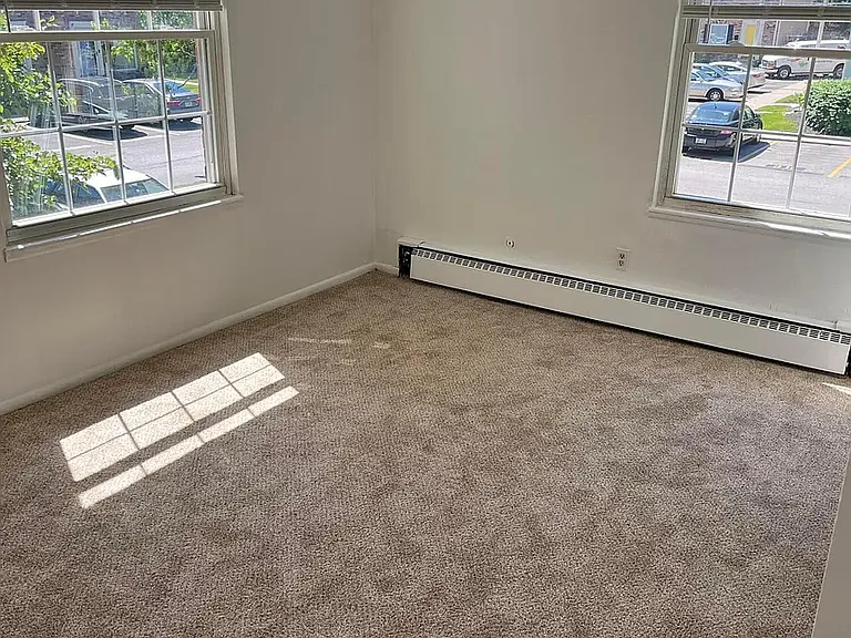 4696 Tarryton Ct S #2J — Photo 14