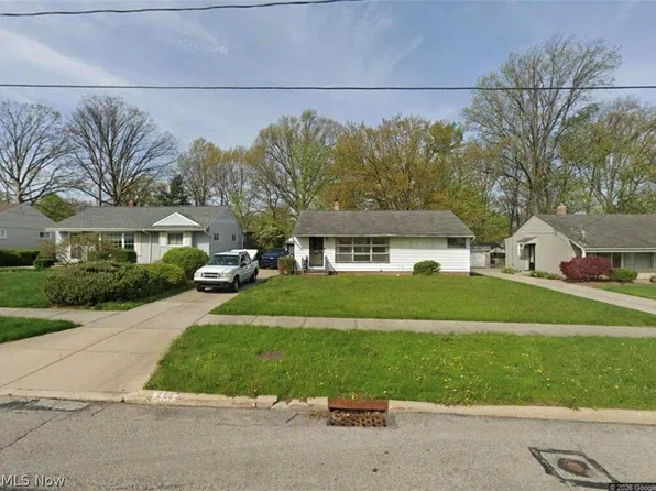 288 Greenvale Dr, South Euclid, OH 44121
