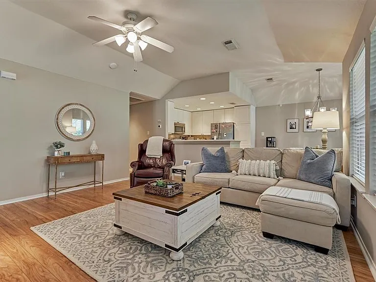 87 Woodlily Pl — Photo 13