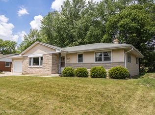 117 Laurel Ln, Dekalb, IL 60115