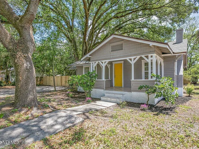 3058 Rosselle St — Photo 1