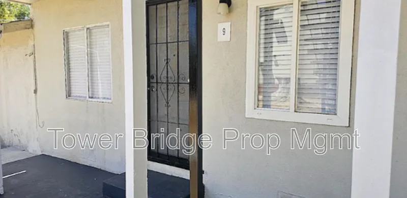 1 bed, 1.0 bath, $1,400 — Photo 3