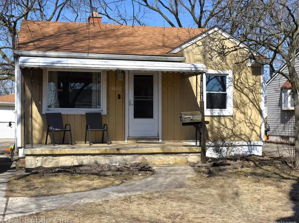 13800 Oakdale St, Southgate, MI 48195