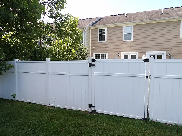 108 Charleston Ct — Photo 31