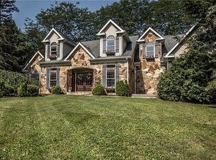 203 Oliver Dr, Butler, PA 16002