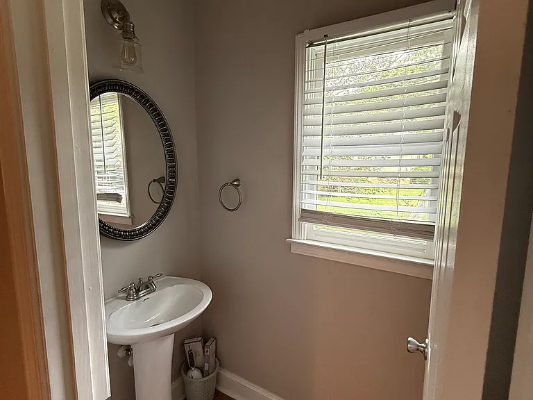 2679 Winburn Ter — Photo 4