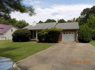 821 Hadley Rd, Clarksville, TN 37042