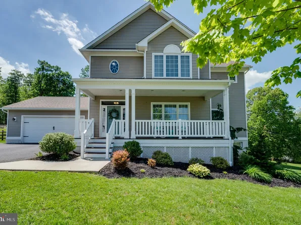 205 Merwood Dr, Morgantown, PA 19543