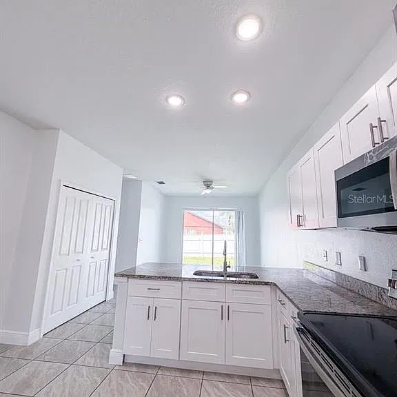 812 Glastonbury Dr — Photo 10