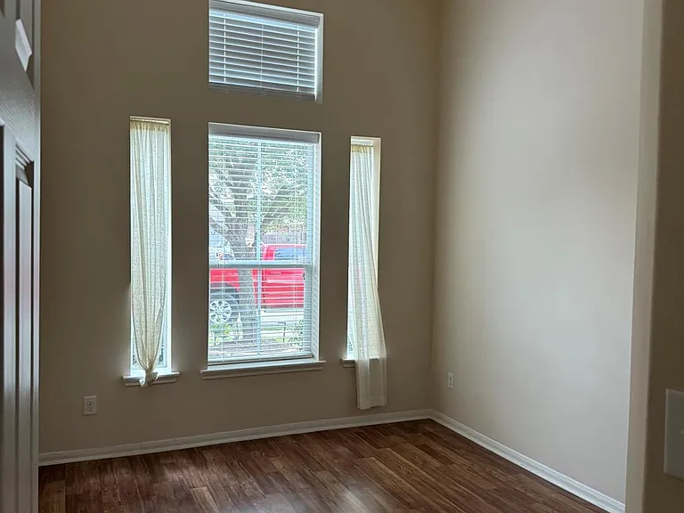 1818 Sonoma Breeze Dr — Photo 12