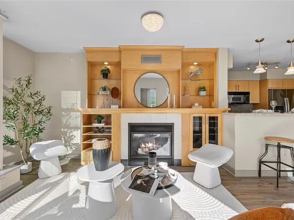 1100 106th Avenue NE #703, Bellevue, WA 98004