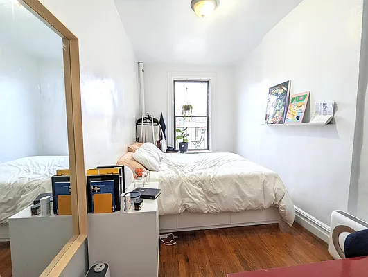 Rented by Manhattan Spaces | media 18