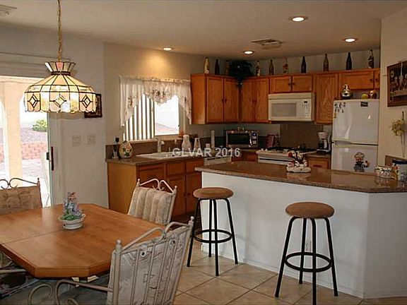 3rd image of 8725 Honey Vine Ave