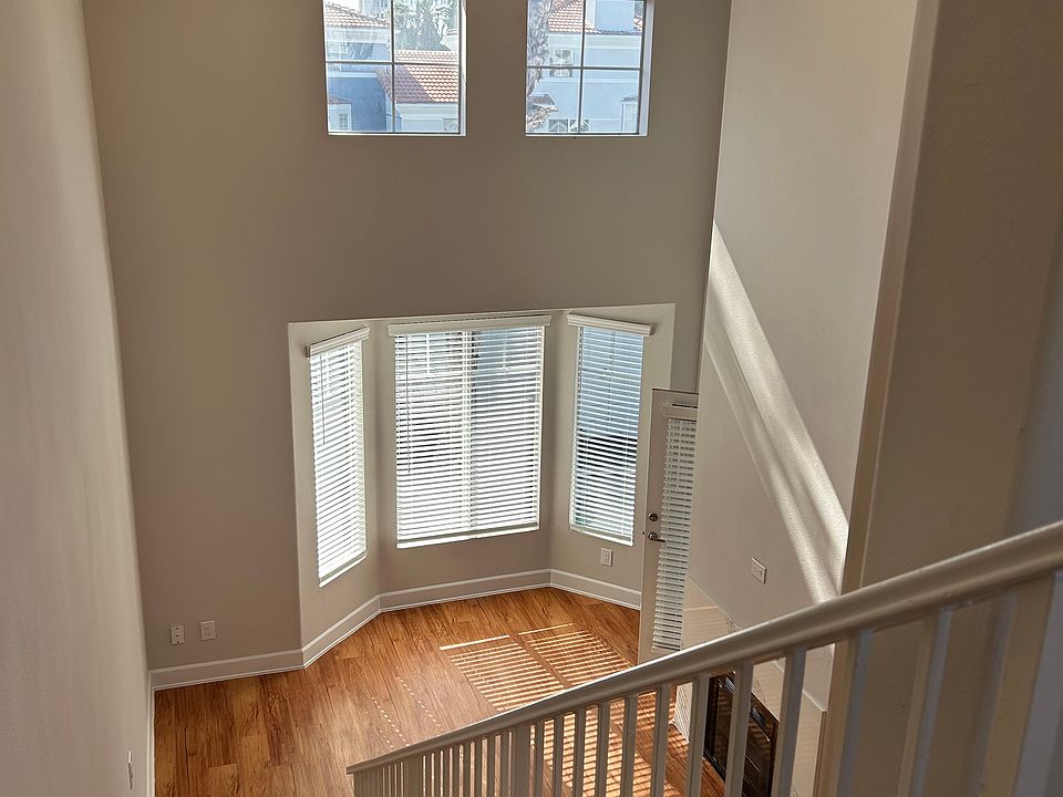 1st image of 5552 W 6th St #3425