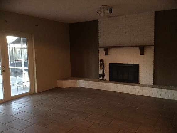 5th image of 1785 Bayberry Dr