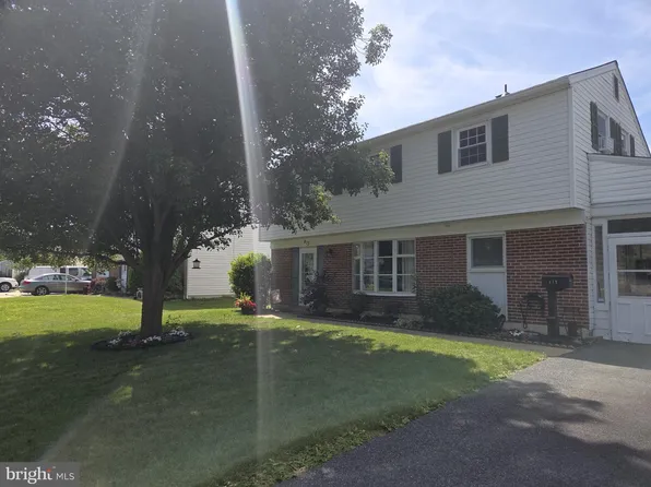 413 Blackstone Rd, Newark, DE 19713