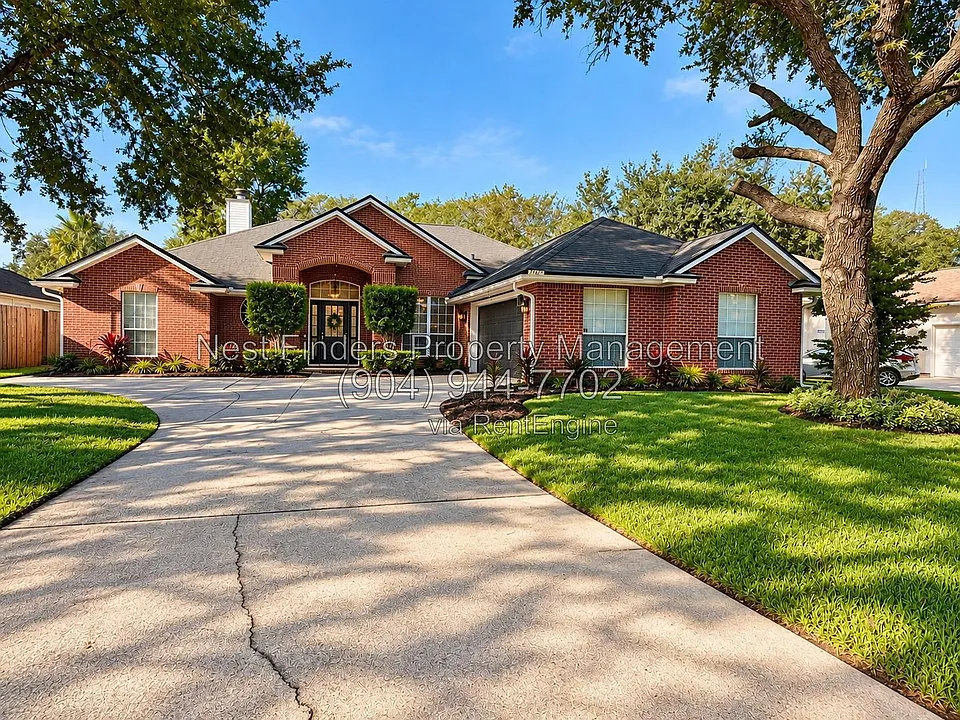 12432 Briarmead Ln