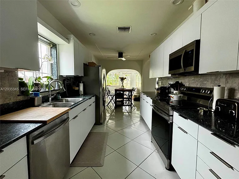 745 S Shore Dr — Photo 12