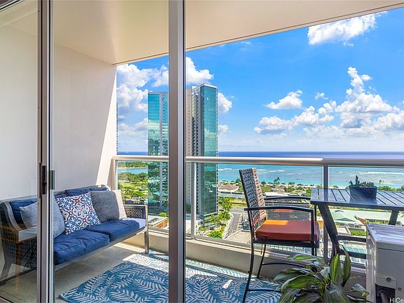 2nd image of 1133 Waimanu St APT 2704