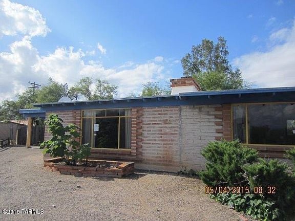 2nd image of 2944 E Cushman Dr
