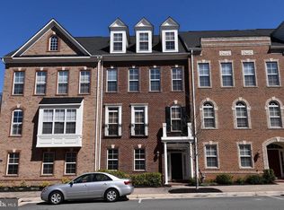 137 Fortnightly Blvd, Herndon, VA 20170