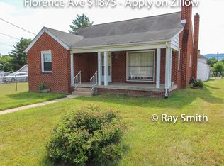 608 Florence Ave, Waynesboro, VA 22980