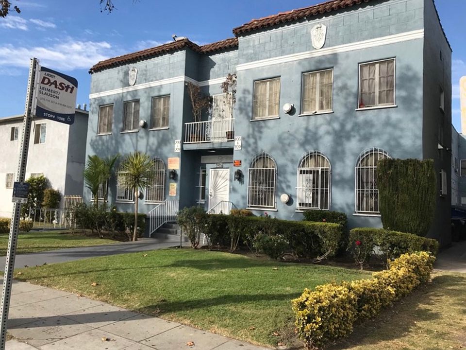 1st image of 1915 W Martin Luther King Blvd #209