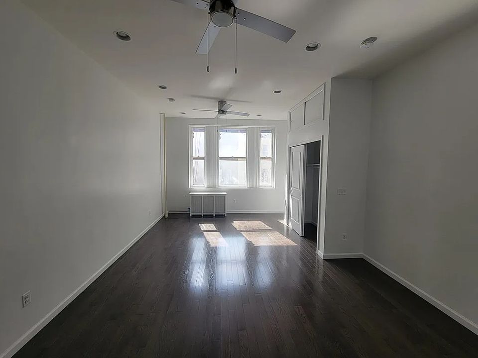 1st image of 341 W 71st St APT 3A