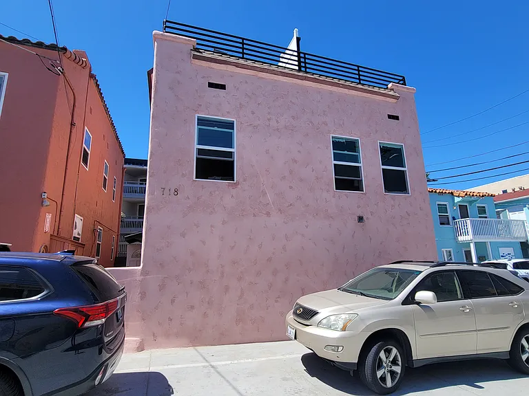 718 Santa Rita Pl #B — Photo 20