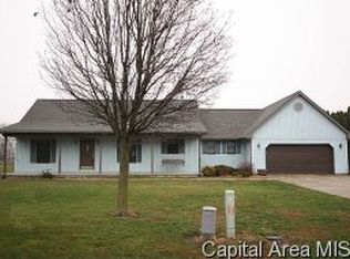 10956 Old Indian Trl, Glenarm, IL 62536
