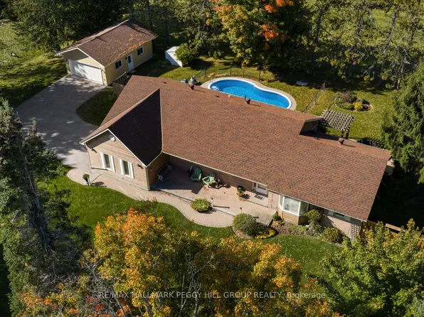 414 Horseshoe Valley Rd E, Oro Medonte, ON L0K 1E0