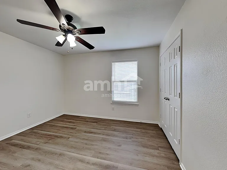 506 Azalea Dr — Photo 15