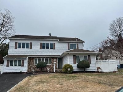 6B Center Street, Ronkonkoma, NY, 11779