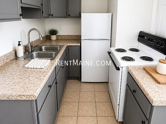4th image of 1181 Augusta Rd #2