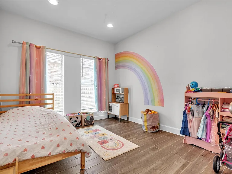 113 Lenera Dr — Photo 6