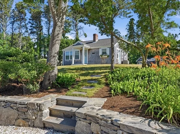 79 Cranberry Ln, Chatham, MA 02633