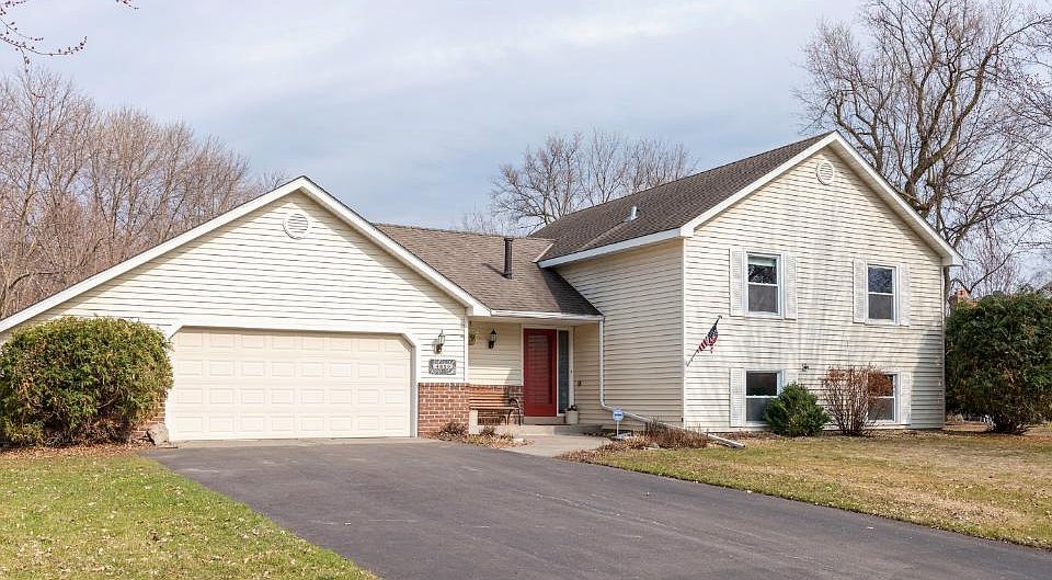 1st image of 4810 Oakview Ln N