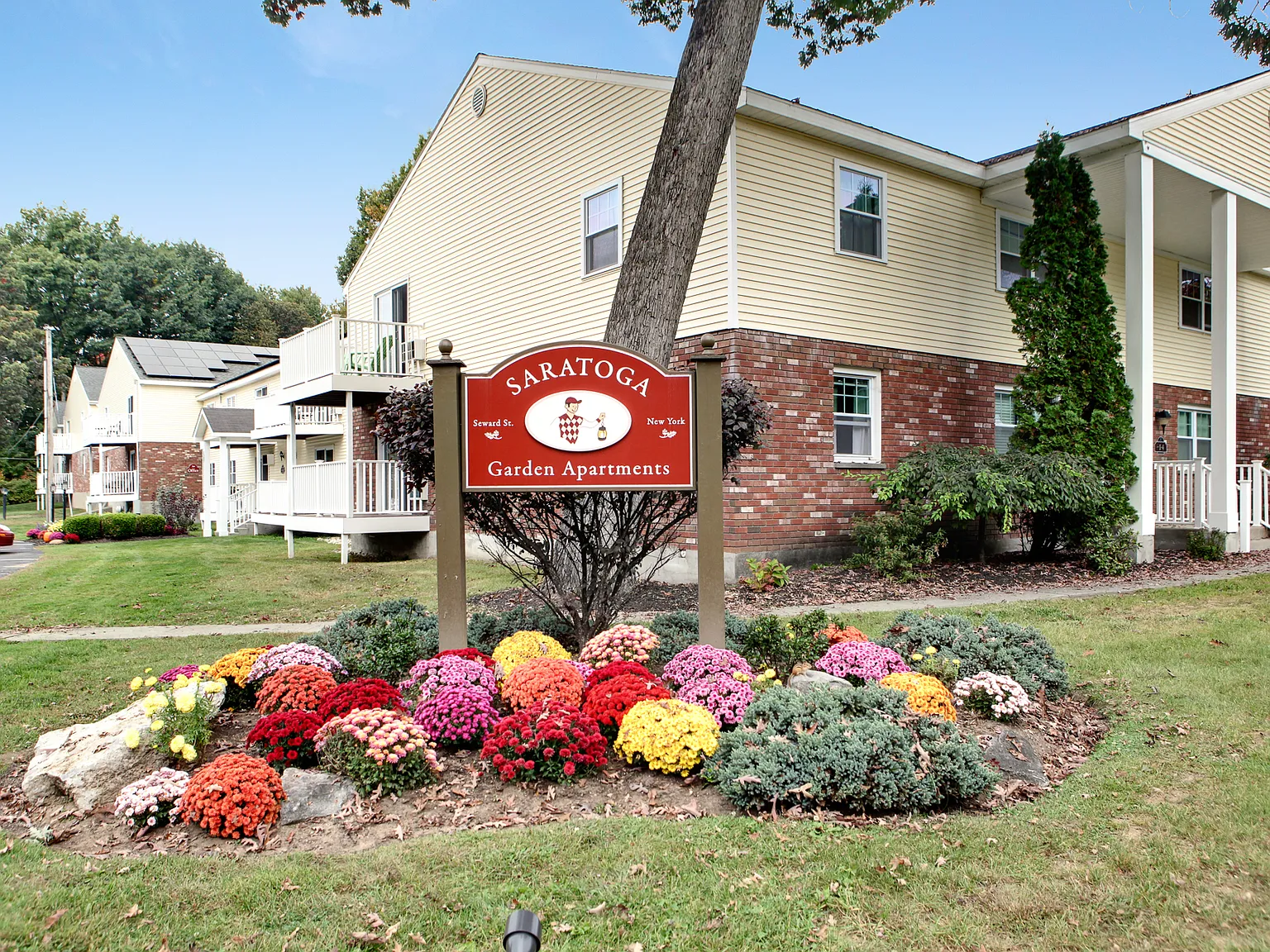 Saratoga Garden Apartments — Photo 1
