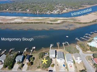 3910 W Dolphin Dr, Oak Island, NC 28465