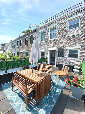 Rented by Compass | media 31