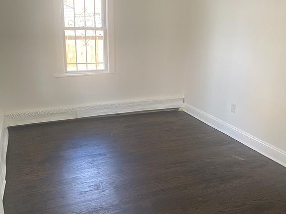 2nd image of 231 Beach 31st St #3