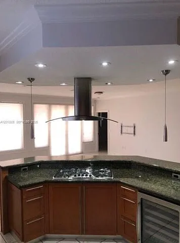 9910 SW 23rd St — Photo 5