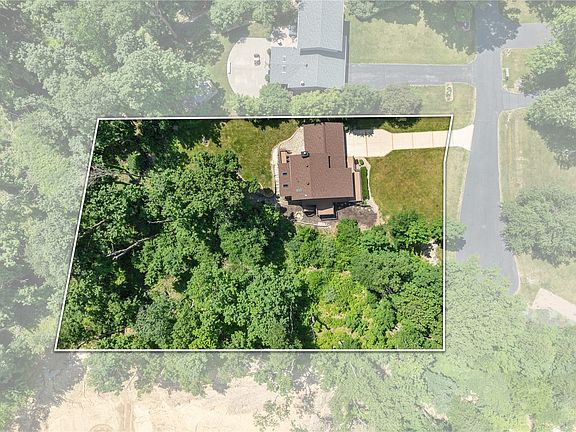5th image of 6211 Arapahoe Dr NE