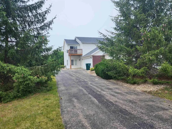 10450 Metalmark Lane, Roscoe, IL 61073