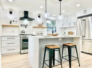 73 Summit Ave, Chicopee, MA 01020