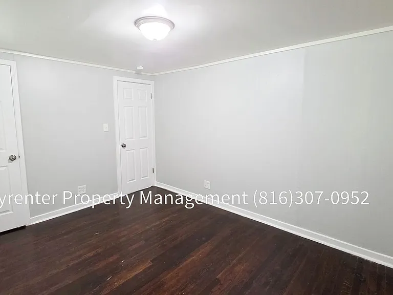 802 S Logan Ave — Photo 11