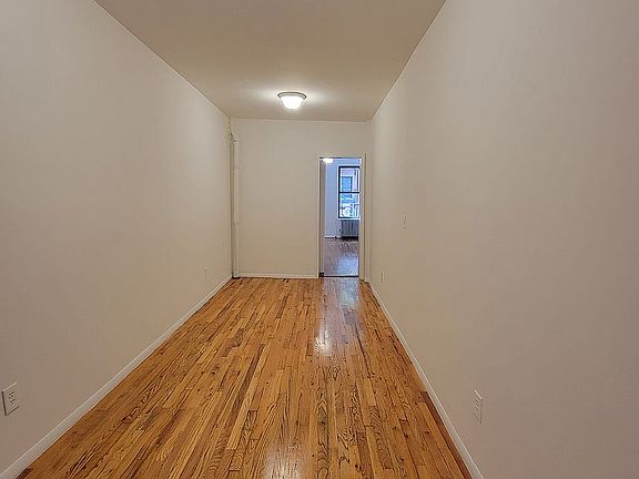 5th image of 415 E 9th St APT 4