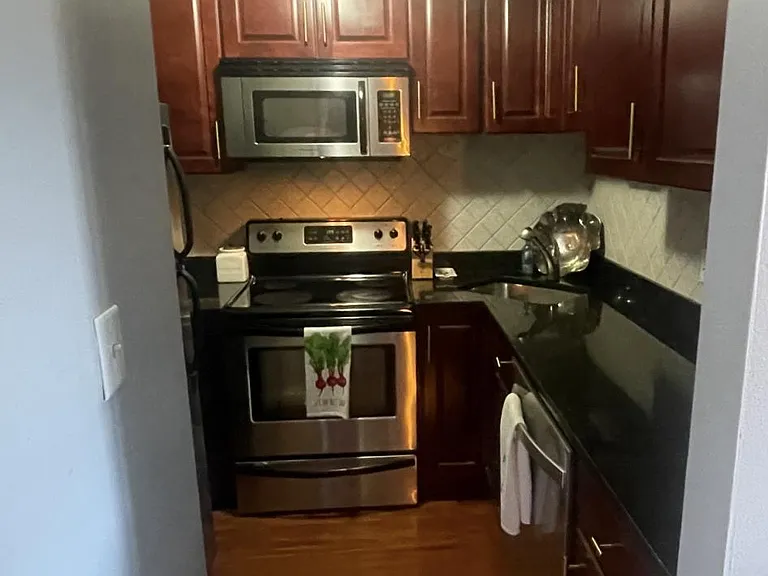 230 Willard St #712 — Photo 5